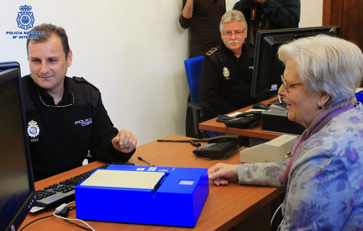 Siete meses de espera para renovar el DNI en Utrera