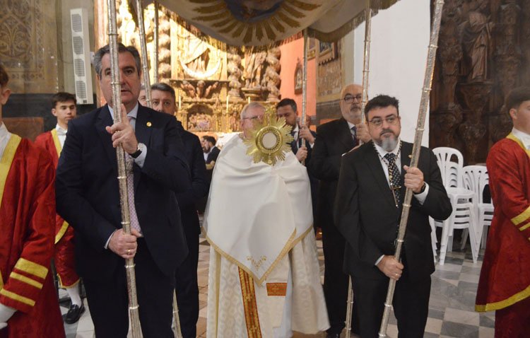 Utrera despide la peor Semana Santa de su historia reciente [GALERÍAS FOTOGRÁFICAS, CRÓNICAS Y PODCASTS]