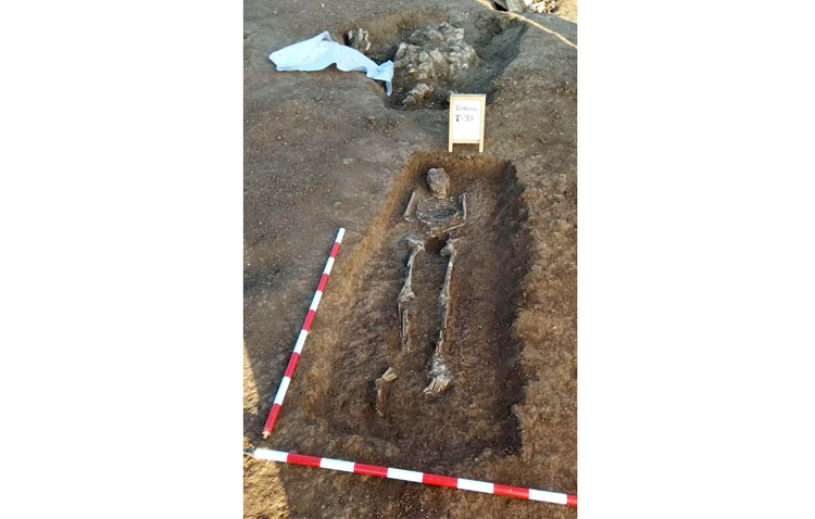 Agreden al guarda del yacimiento romano de El Torbiscal y saquean una quincena de tumbas
