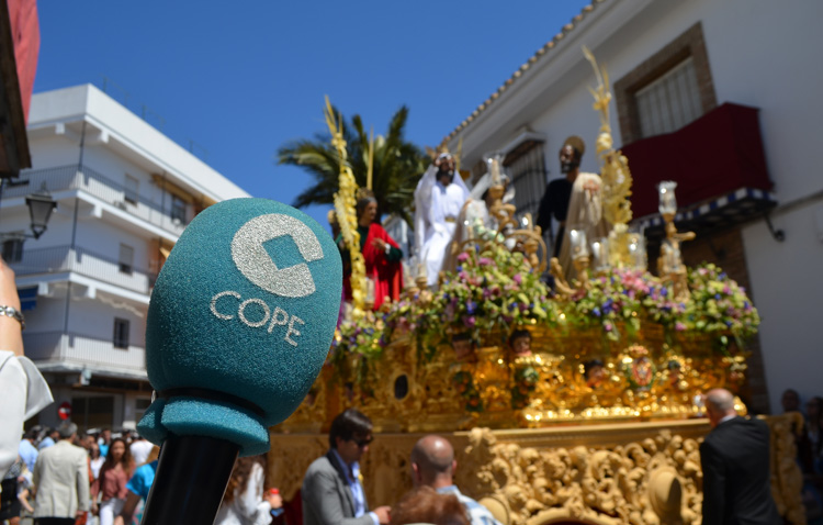COPE Utrera (98.1 FM) rememora el Domingo de Ramos gracias a «El Transistor Cofrade» [AUDIO]