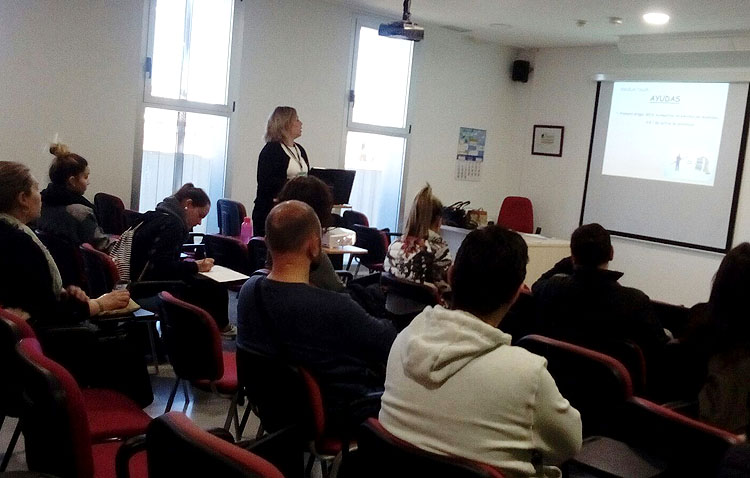 Medio millar de personas participan en las jornadas informativas sobre las escuelas-taller y el taller de empleo