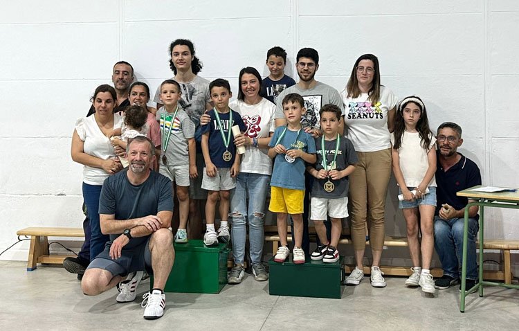 La Escuela Deportiva de Esgrima de Utrera cierra brillantemente la temporada