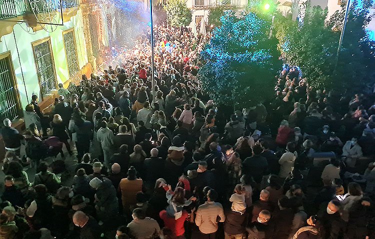 Juntos por Utrera pide cancelar el espectáculo de luces y la fiesta de fin de año por el aumento de casos de COVID-19