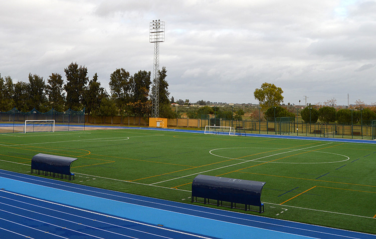 Utrera homenajea a José Antonio Reyes dando su nombre al Estadio Municipal de Vistalegre