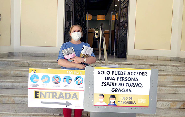 Utrera se engancha a la lectura: la biblioteca presta casi 500 libros en solo cinco días