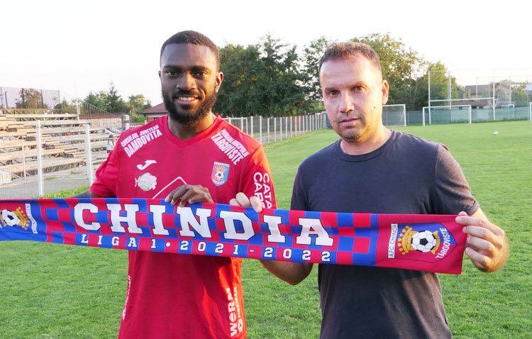 El futbolista utrerano Esteban Obiang alcanza la Primera División de Rumanía