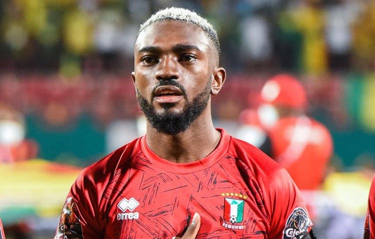 El futbolista utrerano Esteban Orozco se despide de la Copa de África