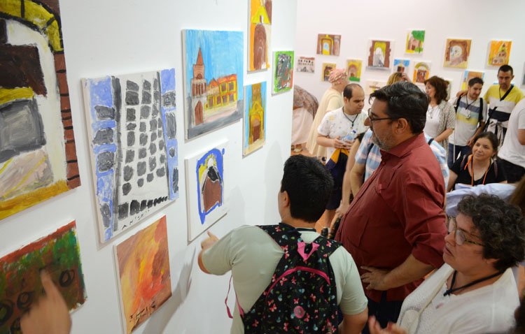 ‘Apdis’ y ‘Emocionarte’ se unen en su apuesta por la integración social a través del arte