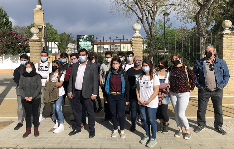 Una exposición en el paseo de Consolación recuerda la importancia de conservar la biodiversidad del planeta
