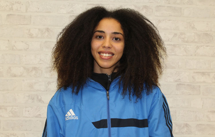Fedua Sbai, la boxeadora utrerana que sueña con representar a España en los Juegos Olímpicos