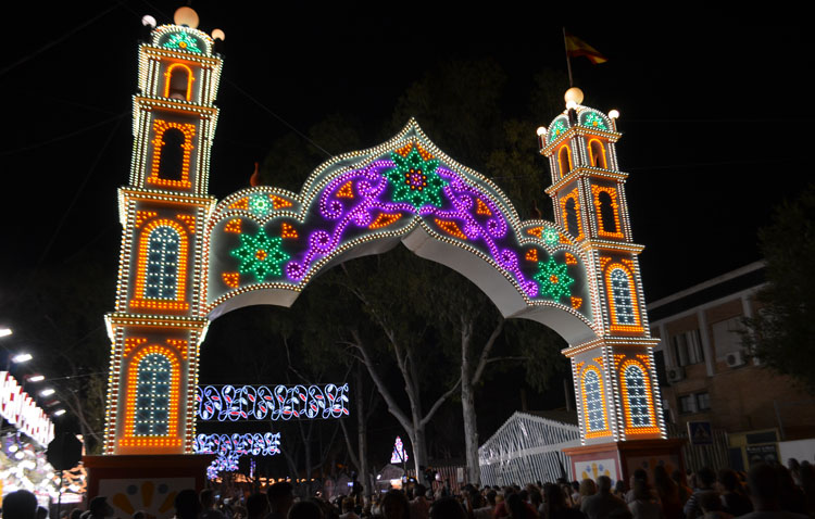 Utrera disfruta ya de su Feria de Consolación (GALERÍA)