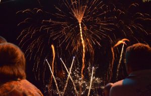 Los fuegos artificiales de la feria, más caros que en 2016 pese a su menor categoría (AUDIO)