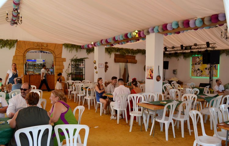 ‘Los apretaos’, premio a la caseta mejor exornada de la feria de Utrera en 2023 [IMÁGENES]