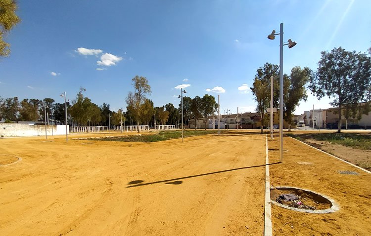 Más de medio millar de árboles llegarán al ‘nuevo’ recinto ferial de Utrera en otoño