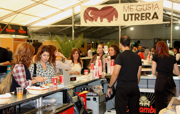 El gobierno apuesta por una red de espacios culturales, la creación de rutas temáticas, y las ferias del dulce y de la tapa