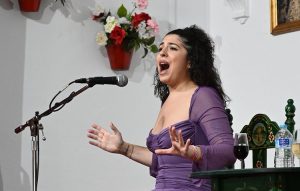 Fernanda Peña entusiasmó al público de la peña flamenca Curro de Utrera