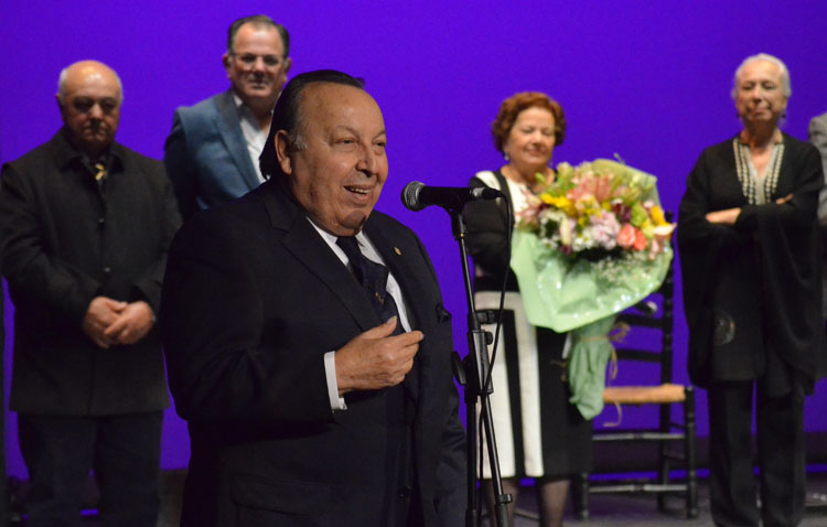 Utrera «salda una gran deuda» con Paco Cepero en el Festival del Mostachón