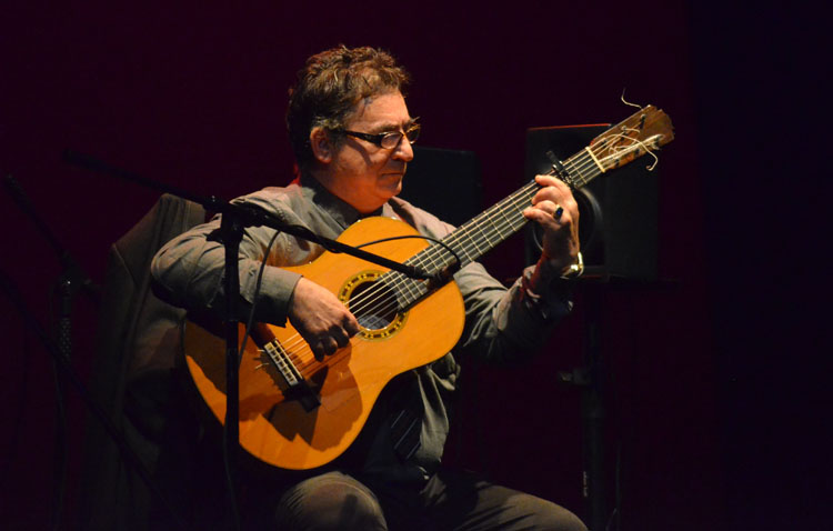 Un homenaje flamenco a la guitarra de Pitín
