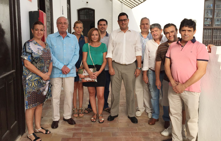 Cinco convenios de colaboración para fomentar las tradiciones de Utrera