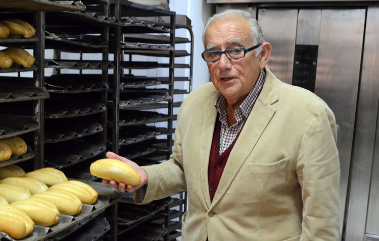 Fallece el conocido utrerano Francisco Obando, impulsor de una de las empresas más emblemáticas de la ciudad
