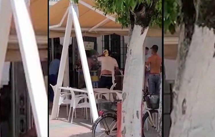 El intento de robo en una finca acaba con una espectacular persecución y una batalla campal ante el miedo de los vecinos