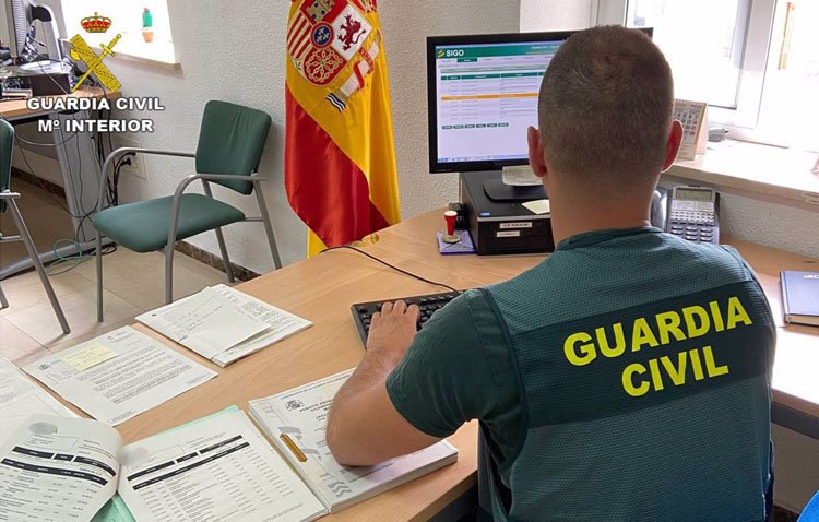 Detenido por estafar 5.000 euros a un vecino de Utrera accediendo a su cuenta bancaria