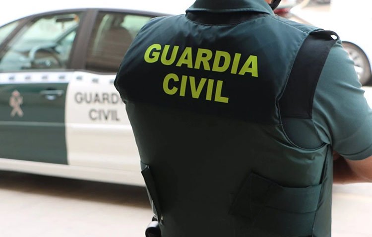 Desmantelan en Utrera un punto de despiece y venta ilegal de vehículos robados [AUDIO]