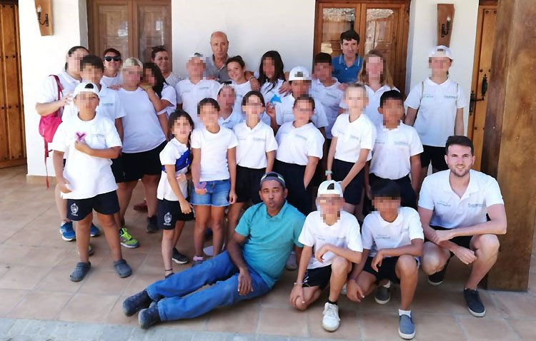 Una semana repleta de actividades lúdicas gracias al campamento solidario de la hermandad de los Aceituneros