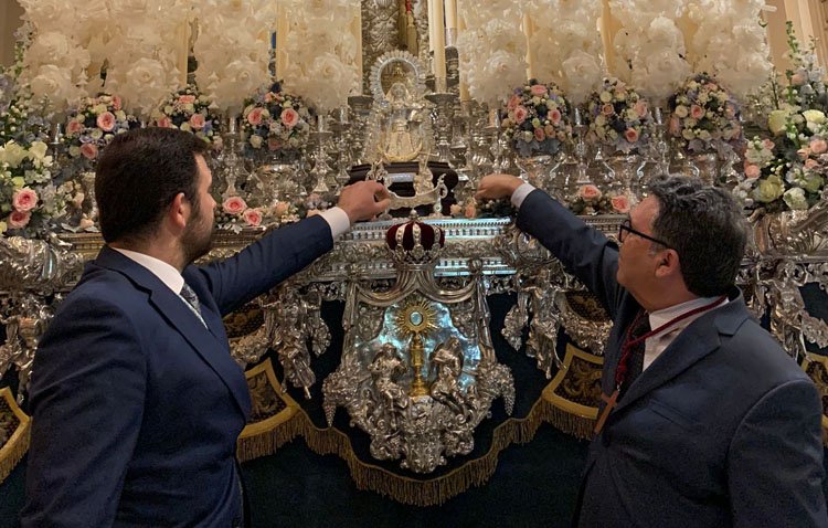 Utrera y Sevilla, unidas a los pies de la Virgen de Consolación