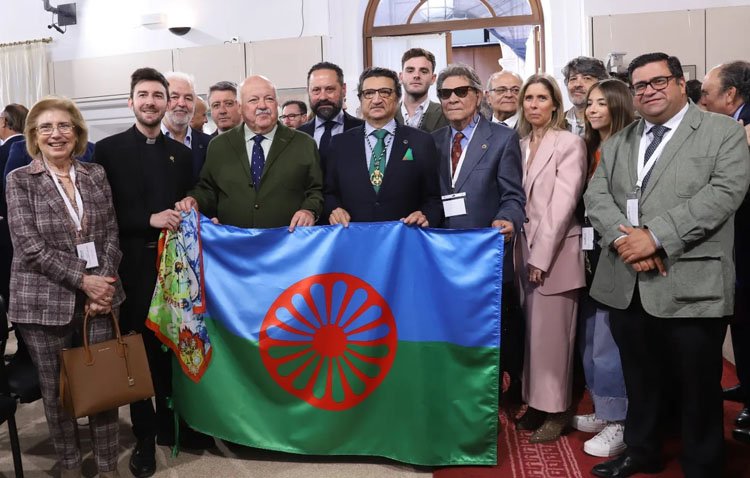 La hermandad de los Gitanos de Utrera, invitada de honor en el Parlamento de Andalucía