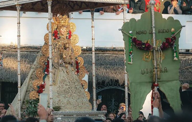 El camino de la hermandad del Rocío culmina este jueves con su llegada a Utrera