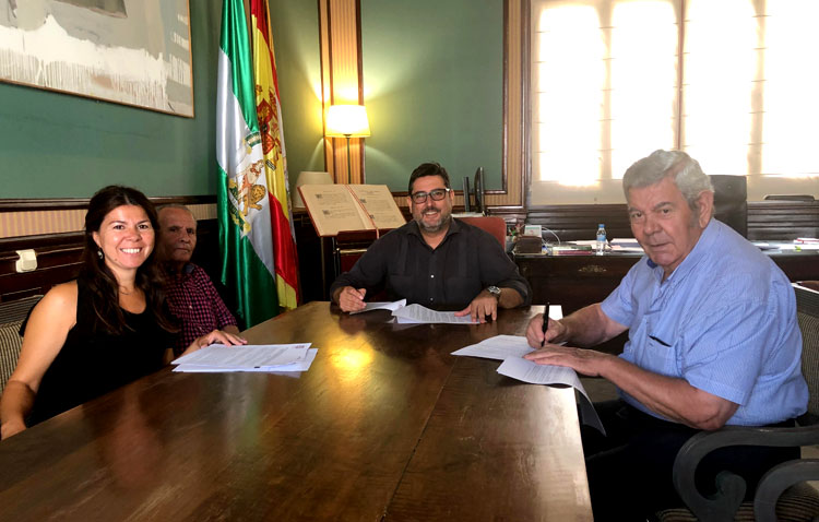 Un convenio municipal con 1.200 euros para el Hogar del Pensionista de Guadalema de los Quintero