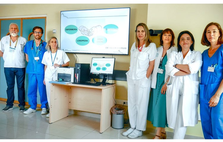 El hospital Virgen del Rocío de Sevilla crea una Escuela de Familias y Pacientes de ictus
