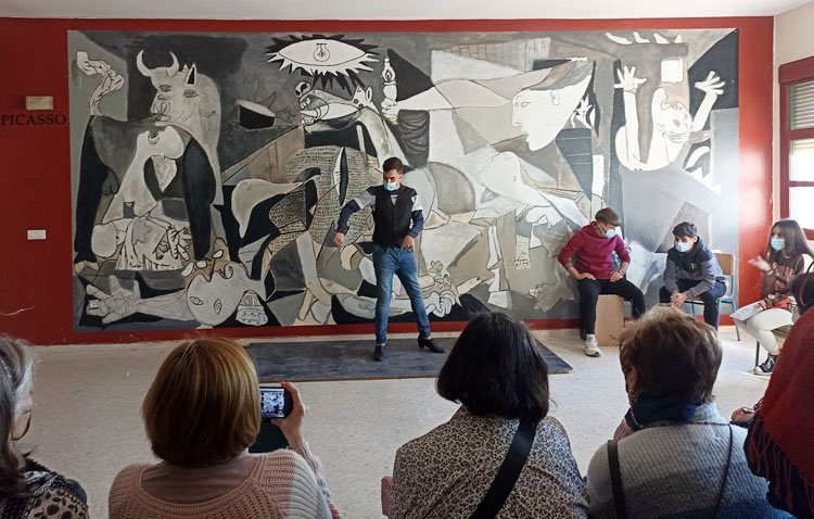 El flamenco se abre paso en las aulas de Utrera