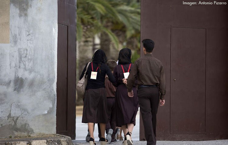 La iglesia palmariana asegura que quienes nacieron después del 30 de julio de 1982 «no están bautizados»