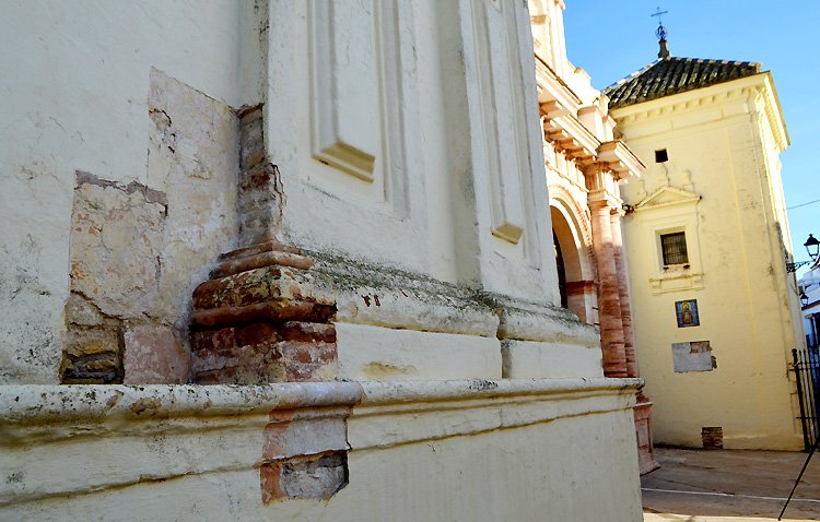 Una actuación en la parroquia de Santa María desvela nueva información sobre su historia