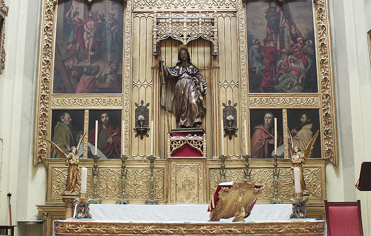 La parroquia de Santiago reabre al culto tras las obras interiores en la cúpula