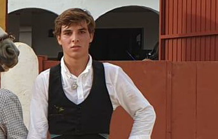 La escuela taurina de Utrera debuta en un evento para novilleros al participar con su alumno Ignacio García