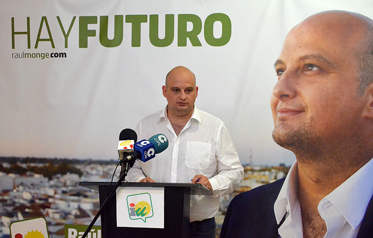 IU denuncia la «injusta» subida «del 18%» de sueldo para el gobierno de Utrera al estar «alejada de la realidad»