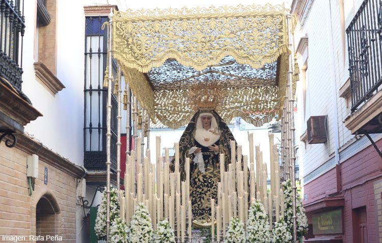La hermandad de Jesús Nazareno convoca un cabildo general extraordinario para la coronación de la Virgen de las Angustias