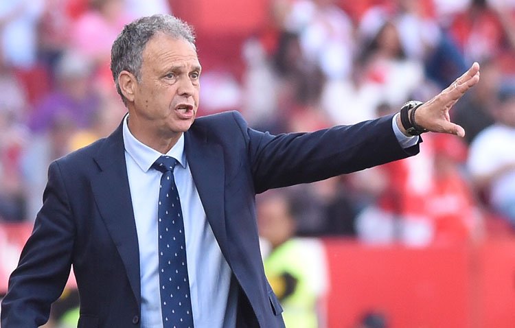 El Sevilla FC rendirá homenaje al entrenador utrerano Joaquín Caparrós