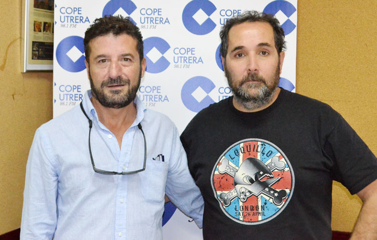 Dos utreranos presentan «Relojes en la oscuridad», una novela sobre la violencia de género