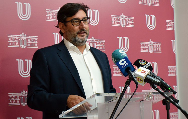 El Ayuntamiento de Utrera reduce su deuda en 18 millones de euros en los últimos nueve años