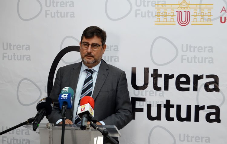 Las personas que residan en Utrera podrán empadronarse a través del WhatsApp municipal