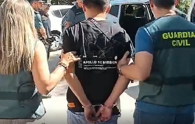 El marido de la joven asesinada en Utrera se niega a colaborar en la investigación