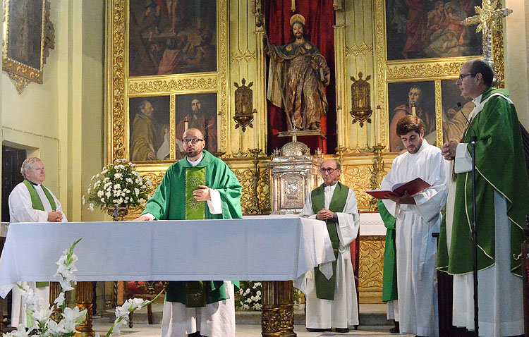 Cambio de ciclo en la parroquia de Santiago