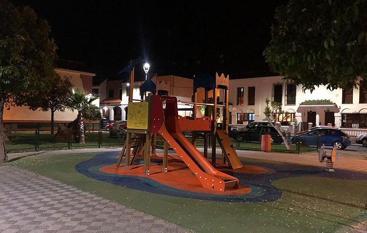 Primera multa de hasta 30.000 euros a una utrerana por estar en la calle pese a la prohibición