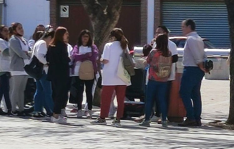 Juntos por Utrera reclama al Ayuntamiento que «regularice» el servicio de ayuda a domicilio que presta la adjudicataria