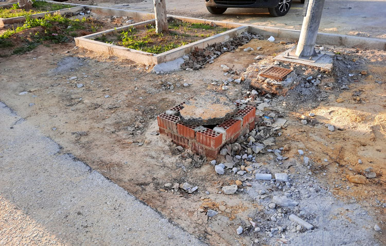 Juntos por Utrera lamenta que las obras municipales «se perpetúen en el tiempo y sean un peligro para los ciudadanos»