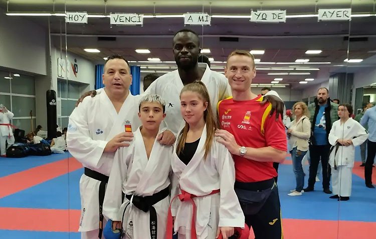El joven utrerano David Gómez, seleccionado para representar a España en la liga mundial de kárate